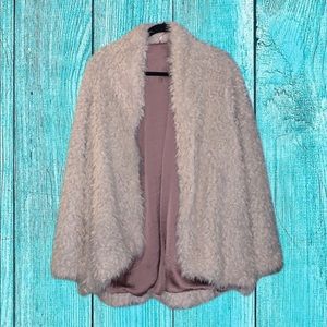 🐰 Free People Faux Fur Coat - M